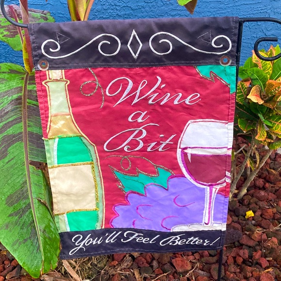 Lawn flag - Picture 1 of 3